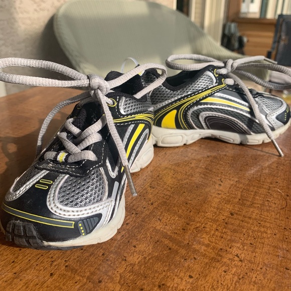 🌈BOGO 50% off🌈 Starter Little Kids Sneakers, Size 7, NWOT! Perfect Condition! - Picture 9 of 13